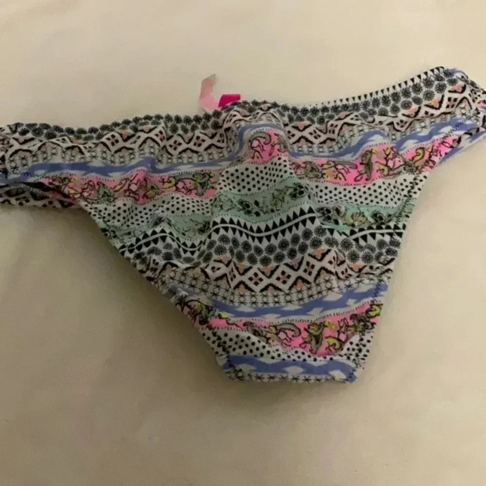 VICTORIA Secret - Picture 2 of 6